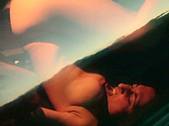 Road Movie - Rosario Gallardo si masturba sul ciglio della strada