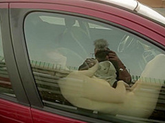 Road Movie - Rosario Gallardo si masturba sul ciglio della strada