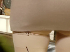 Lara33 - Roundass Milf Orally Pleasured And Toyed