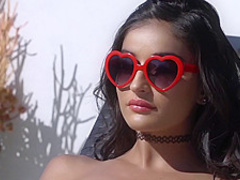 BFFS - Jewelz Blu And Emily Willis Lick It Off