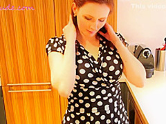 ElliNude - 2015-08-03 - Can You Keep a Secret