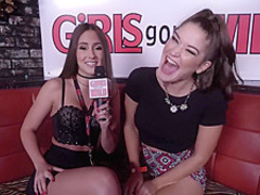 Kendra's solo at the lesbians night vlub