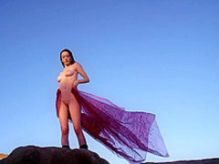 Baremaidens - Farewell My Queen