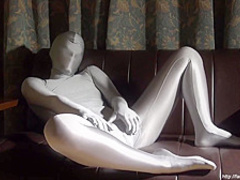 The Young Japanese Girl Masturbated in a Silver-gray Zentai.