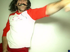 E756 Dakota Skye Cum On My Slice