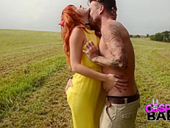 Amarna Follando En El Campo